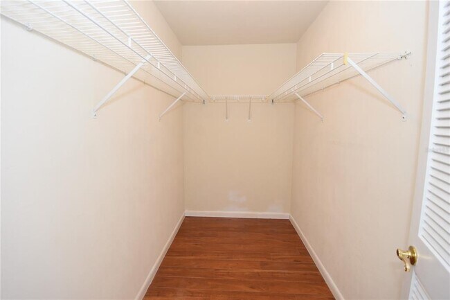 Building Photo - 26 Landings Ln