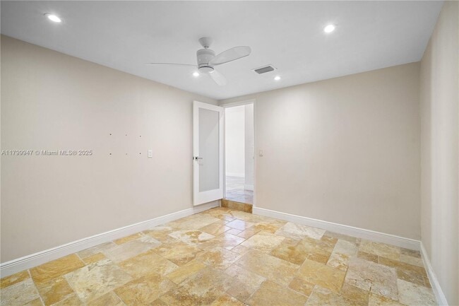 Building Photo - 9101 SW 41st St