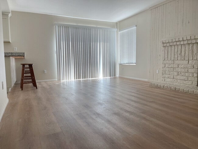 Building Photo - 2074 Caraway St