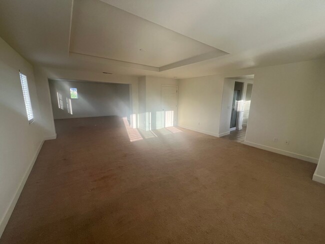 Building Photo - 145 Abelia Ln