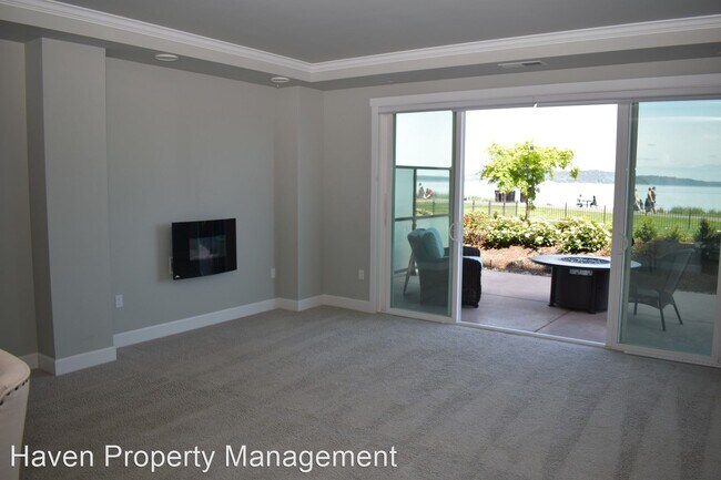 Building Photo - 1 br, 2 bath House - 5105 Grand Loop #109