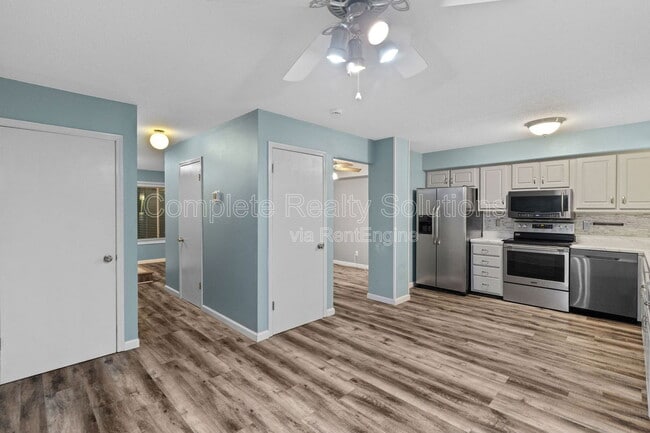 Building Photo - 26 Timberbrook Dr