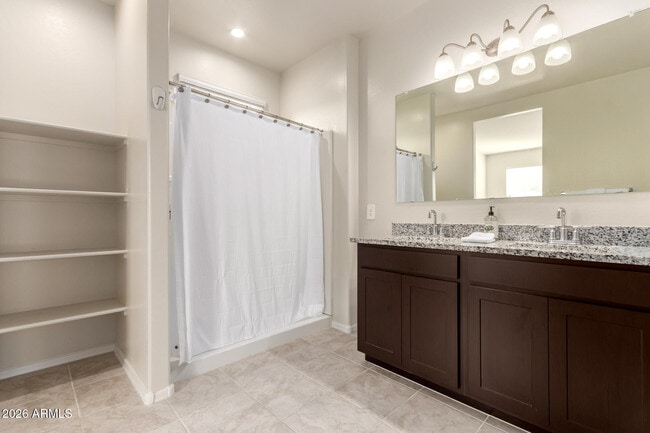 Building Photo - 5065 E Emery Rd