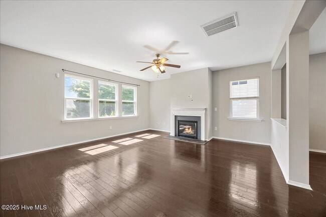 Building Photo - 5600 Yorkwood Dr