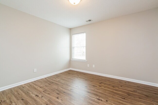 Building Photo - 3312 Marshlane Way