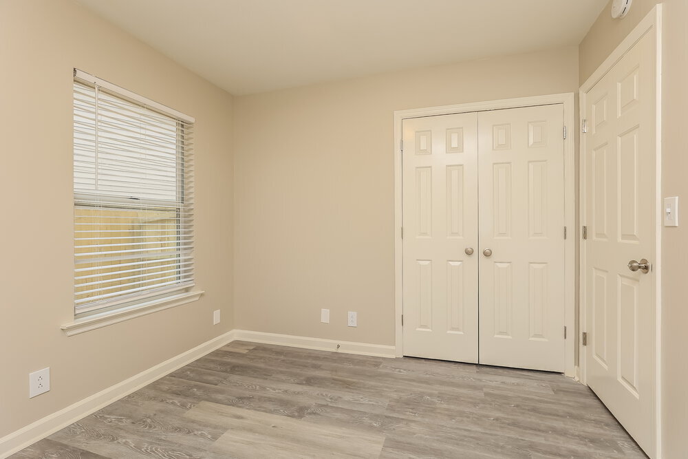 Building Photo - 107 Northlake Dr