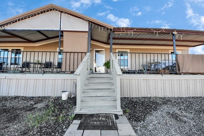 Building Photo - 1450 Rd 5734