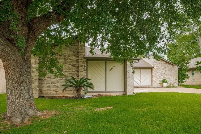 Building Photo - 13126 Kingsmill Dr