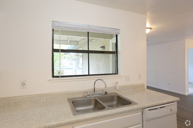 2BR 1BA-825 Sq Ft - Riverglen Apartments