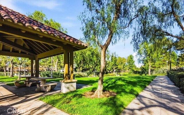 Building Photo - 8 Madagascar