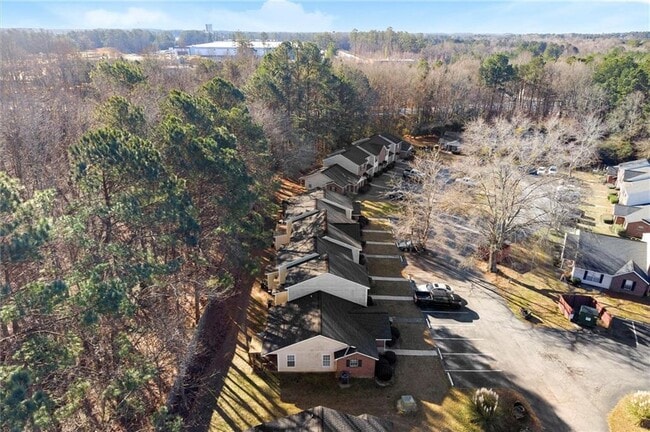 Building Photo - 5058 Jonesboro Rd