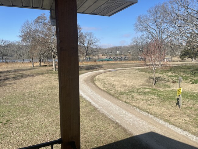 Building Photo - 134 Lake Village Ln