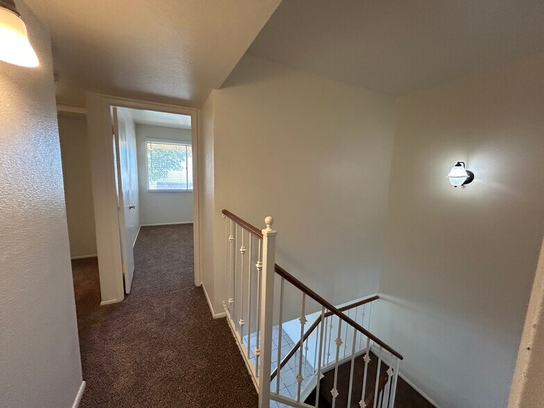 Building Photo - 5744 N 44th Ave