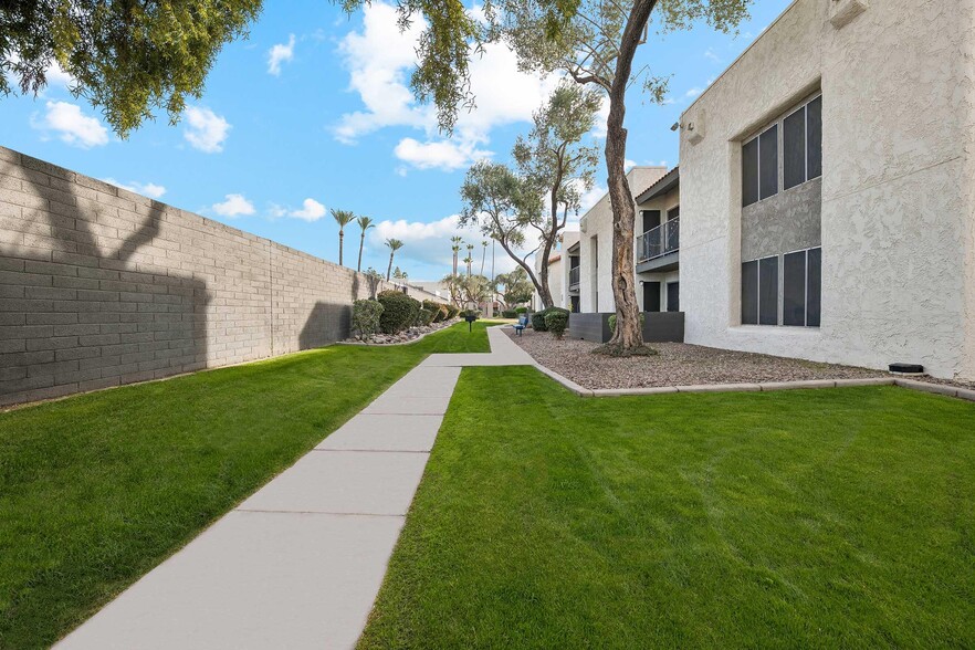 Building Photo - San Merida