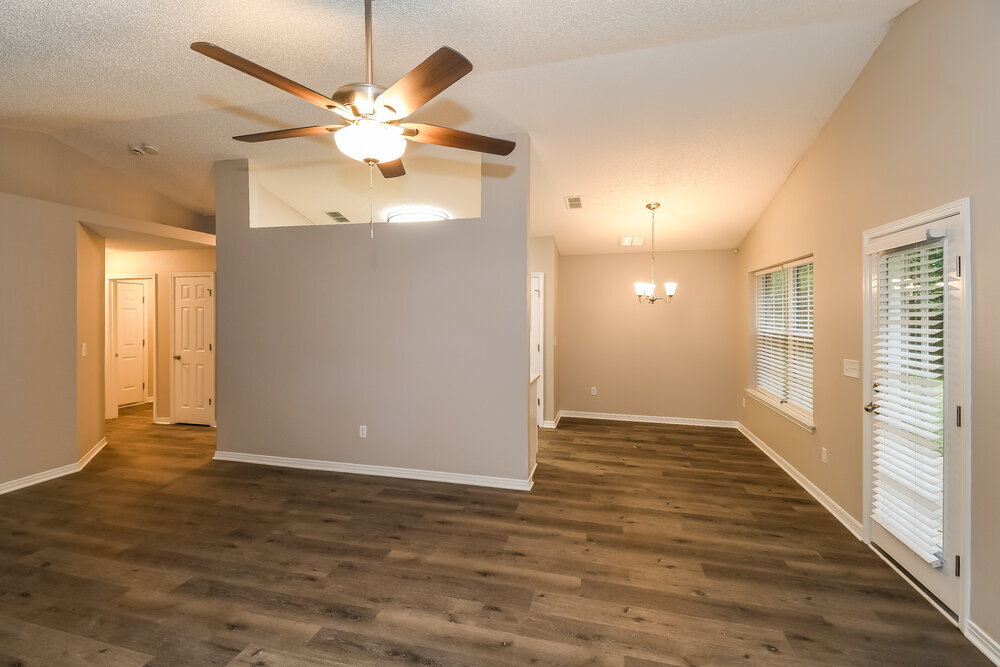 Building Photo - 7324 Ironside Dr W