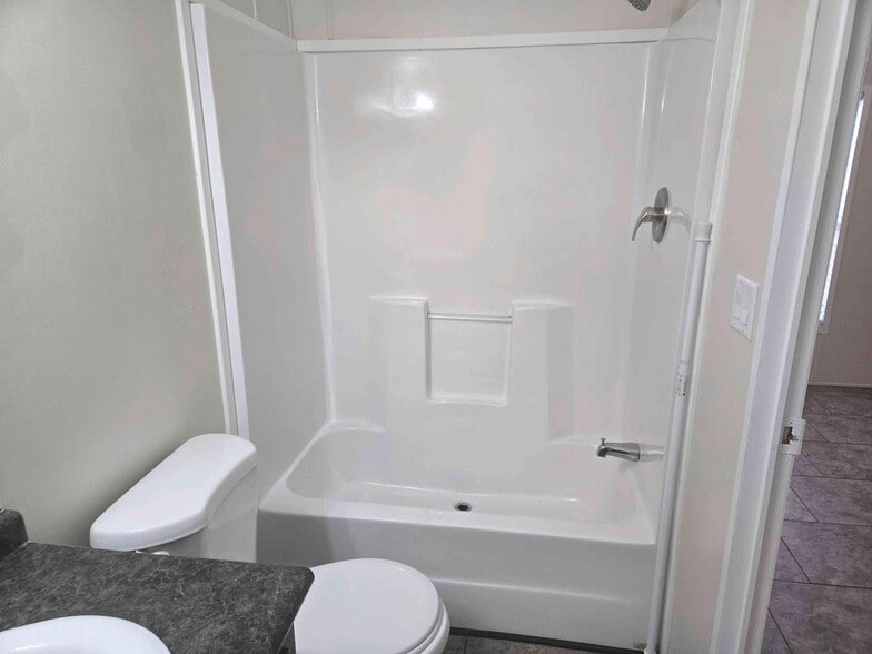 Building Photo - 709 N Collins Fwy