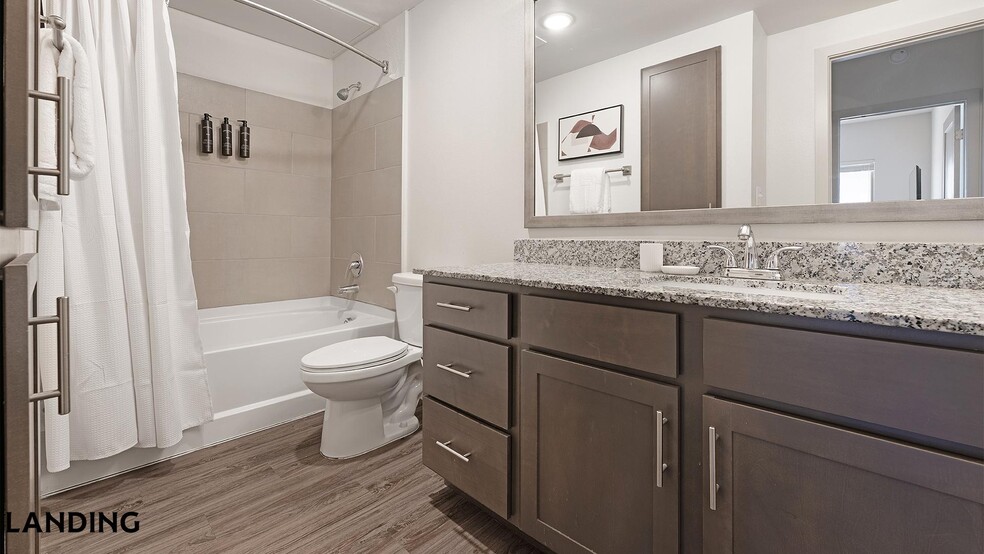 Building Photo - 2825 Main St