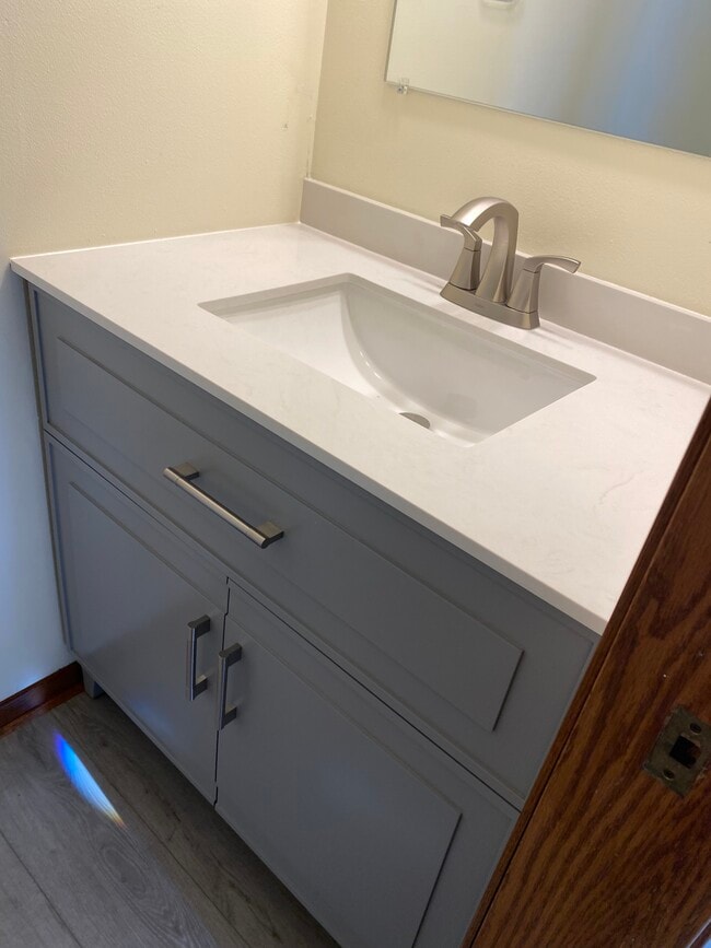 Building Photo - 10300 W Beacon Hill Dr