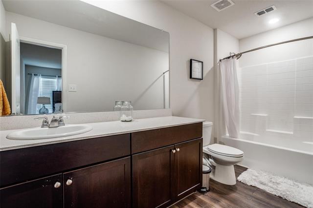 Building Photo - 425 Sweetshade Ln