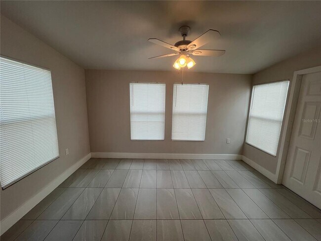 Building Photo - 2377 Starlite Ln