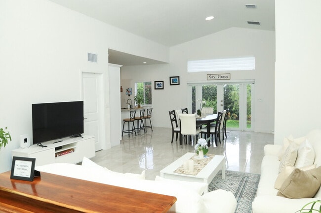 Building Photo - 3764 SW 153rd Pl