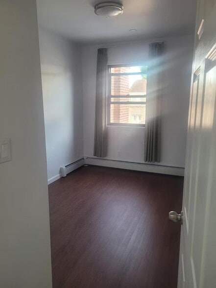 Building Photo - 14428 Jewel Ave