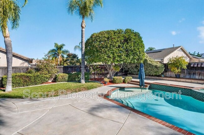 Building Photo - 35912 Arras Dr