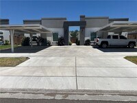 Building Photo - 11 Avenue