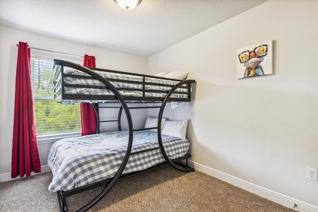 Building Photo - 7664 Shadow Lake Dr