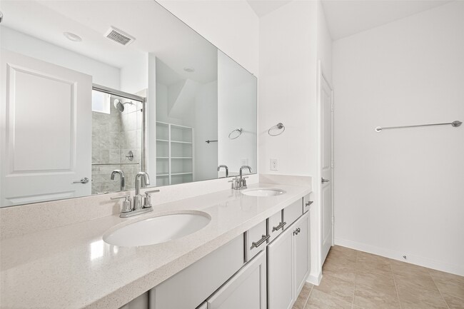 Building Photo - 21815 White Bellflower Ln