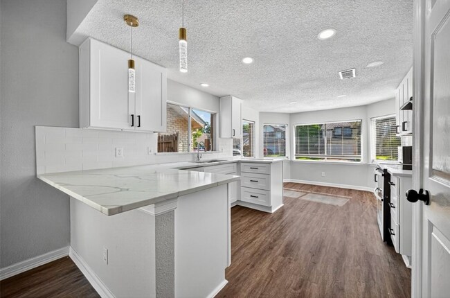 Building Photo - 7706 Miller Glen Ln