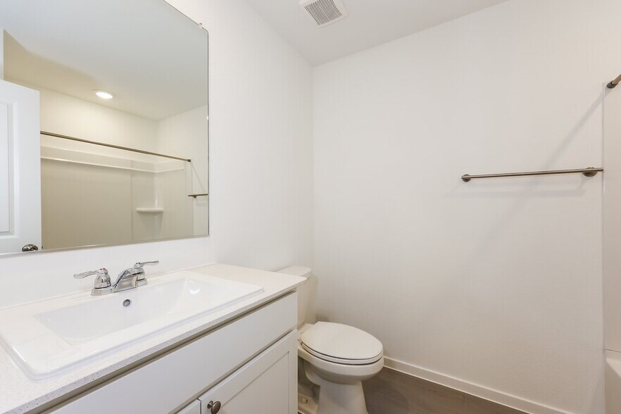 Building Photo - 101 Wild Rose Dr