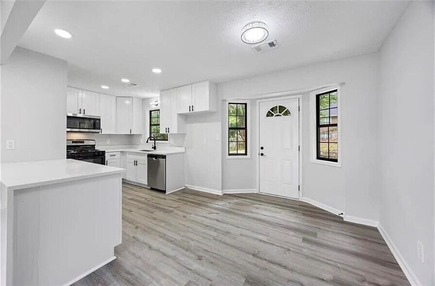 Building Photo - 2246 Hightrail Ct