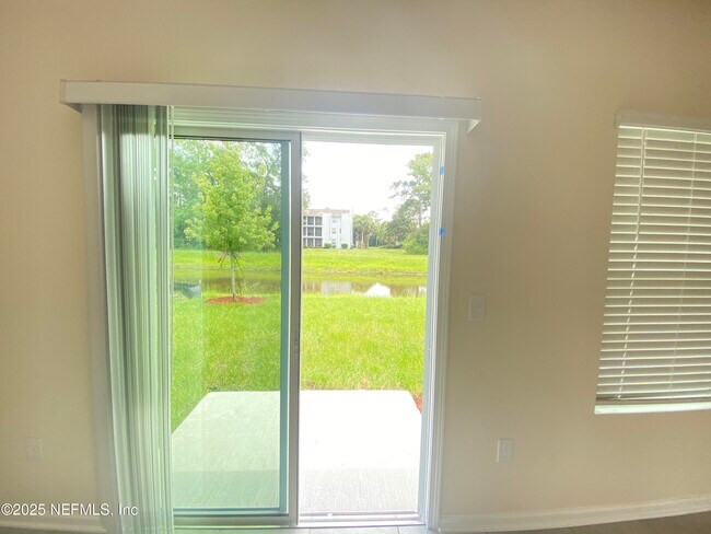 Building Photo - 7765 Legacy Trl