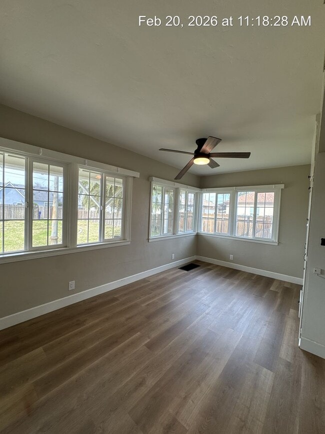 Building Photo - Dinuba Home Coming Soon!