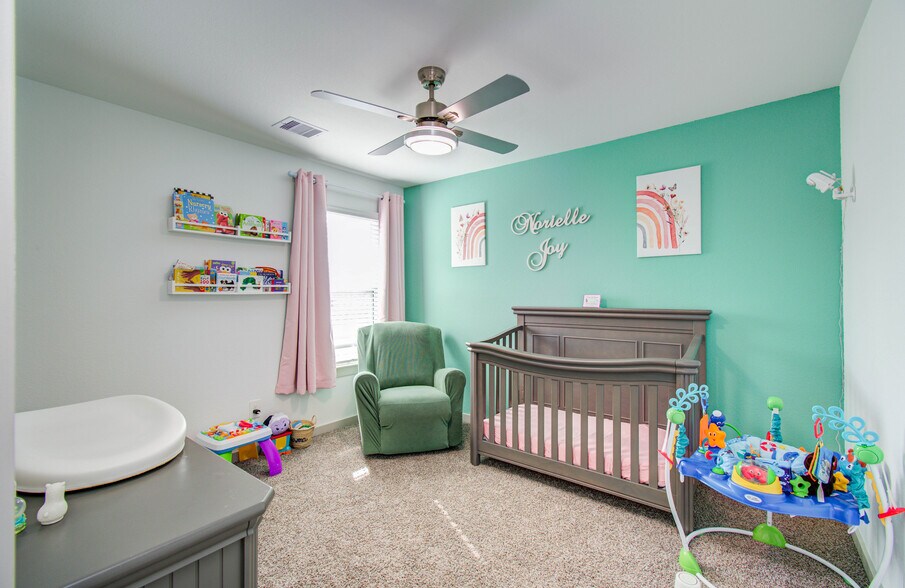 Guest Room 1 - 12806 Rainham Ln