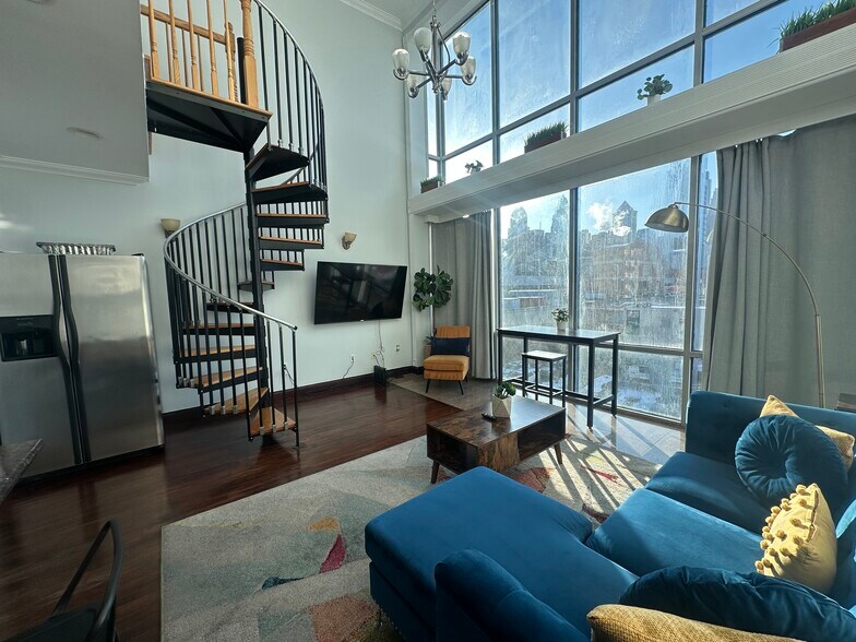 Building Photo - 205 N 11th St