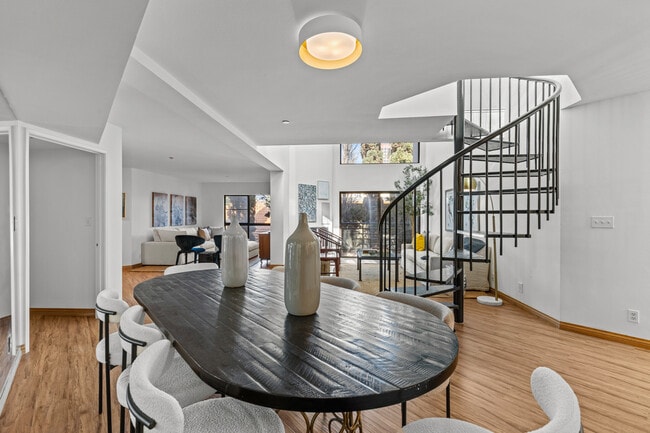 Building Photo - 12000 Goshen Ave