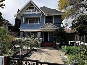 Building Photo - 847 Linden Ave