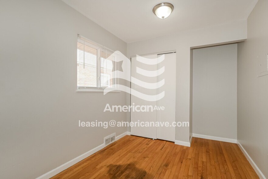 Building Photo - 6606 Boles Ave