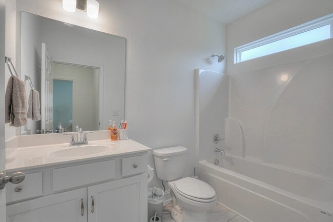 Building Photo - 2309 Laurelstone Dr