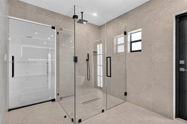 Building Photo - 607 Layne Blvd