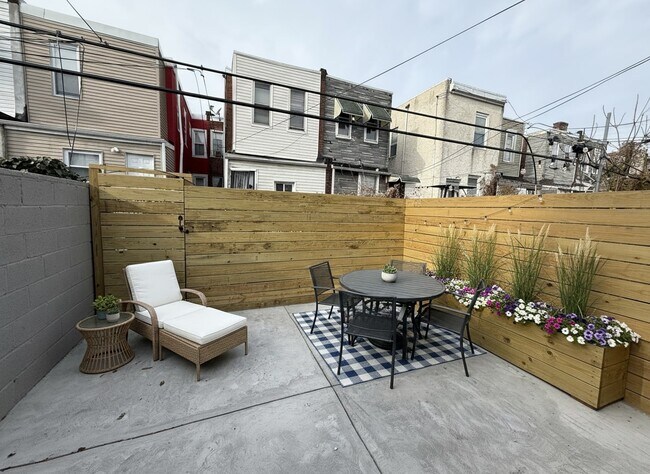 Building Photo - 50 N Frazier-