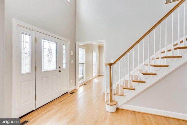 Building Photo - 1168 Taji Ct