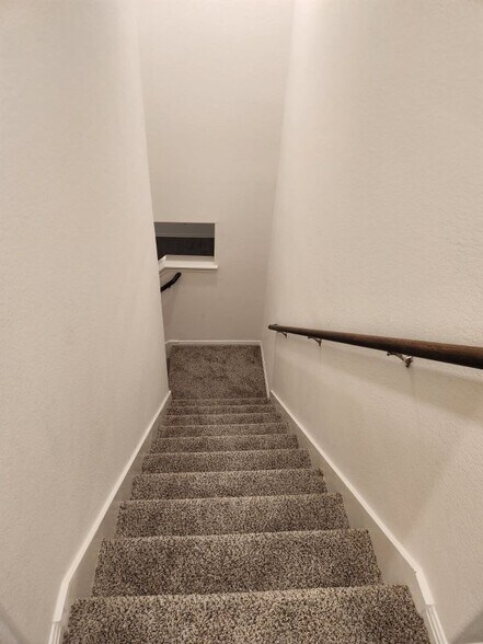 Building Photo - 18413 Quiet Range Dr