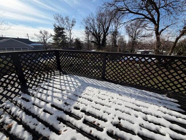 Building Photo - 6811 Brower Ct