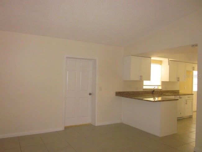 Building Photo - 5020 Landsman Ave