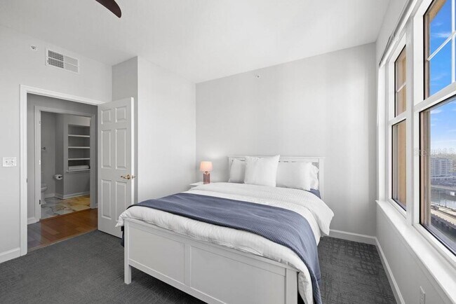 Building Photo - 345 Bayshore Blvd