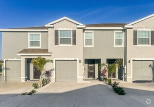 Building Photo - 11885 Mountain Retreat Ln