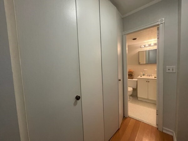 Building Photo - 6 Whittier Pl